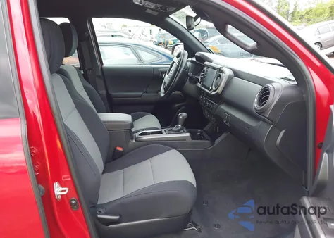 2023 Toyota Tacoma Trd Off Road z USA, uszkodzony, nr VIN 3TMCZ5AN6PM596605